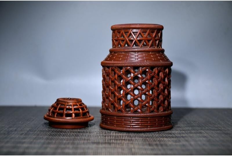 LimpaC Collection Boxwood Cricket Cage Statue 1