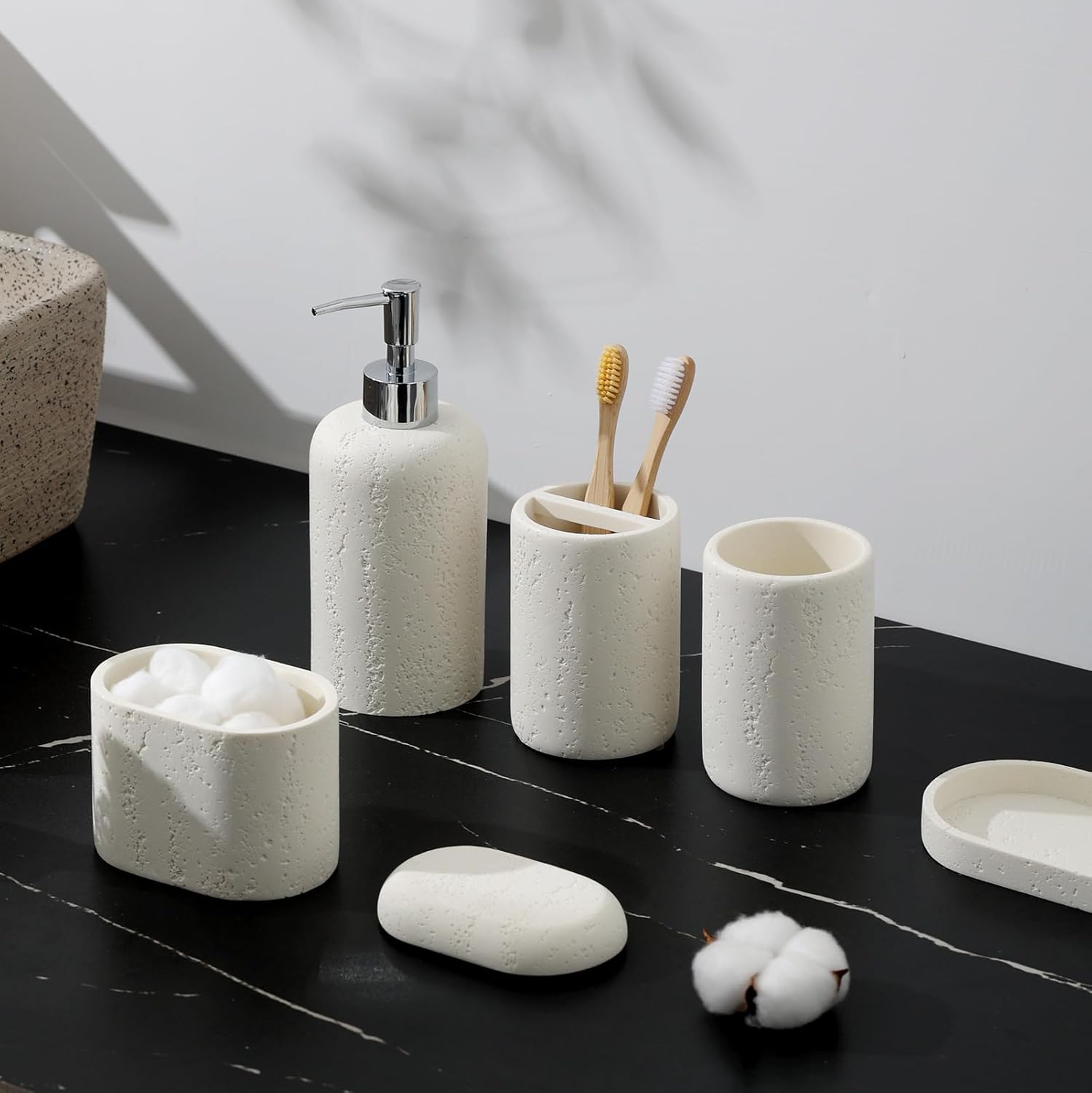 Haocoott 5PCS Modern Bathroom Accessory Set