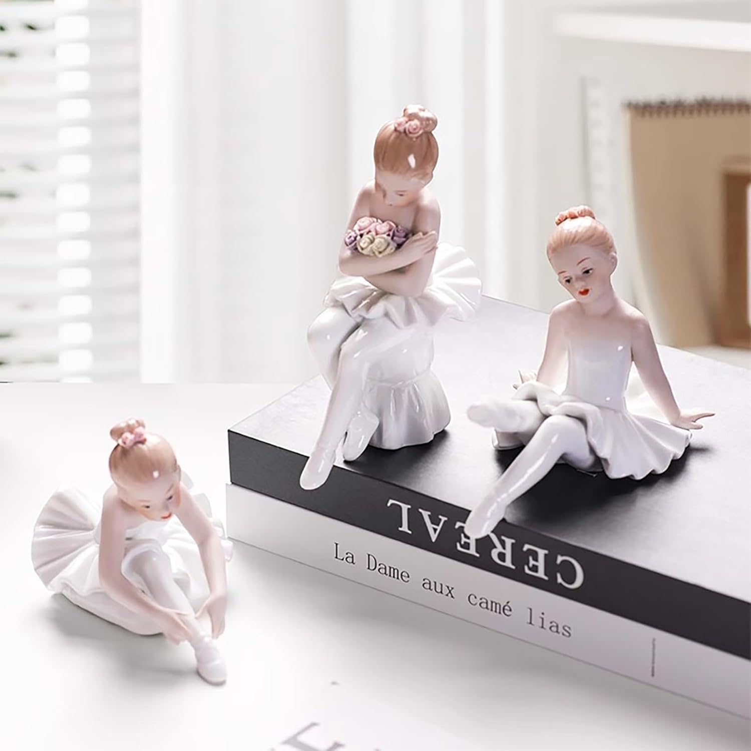 MTME Porcelain Figurines - Memory in My Heart