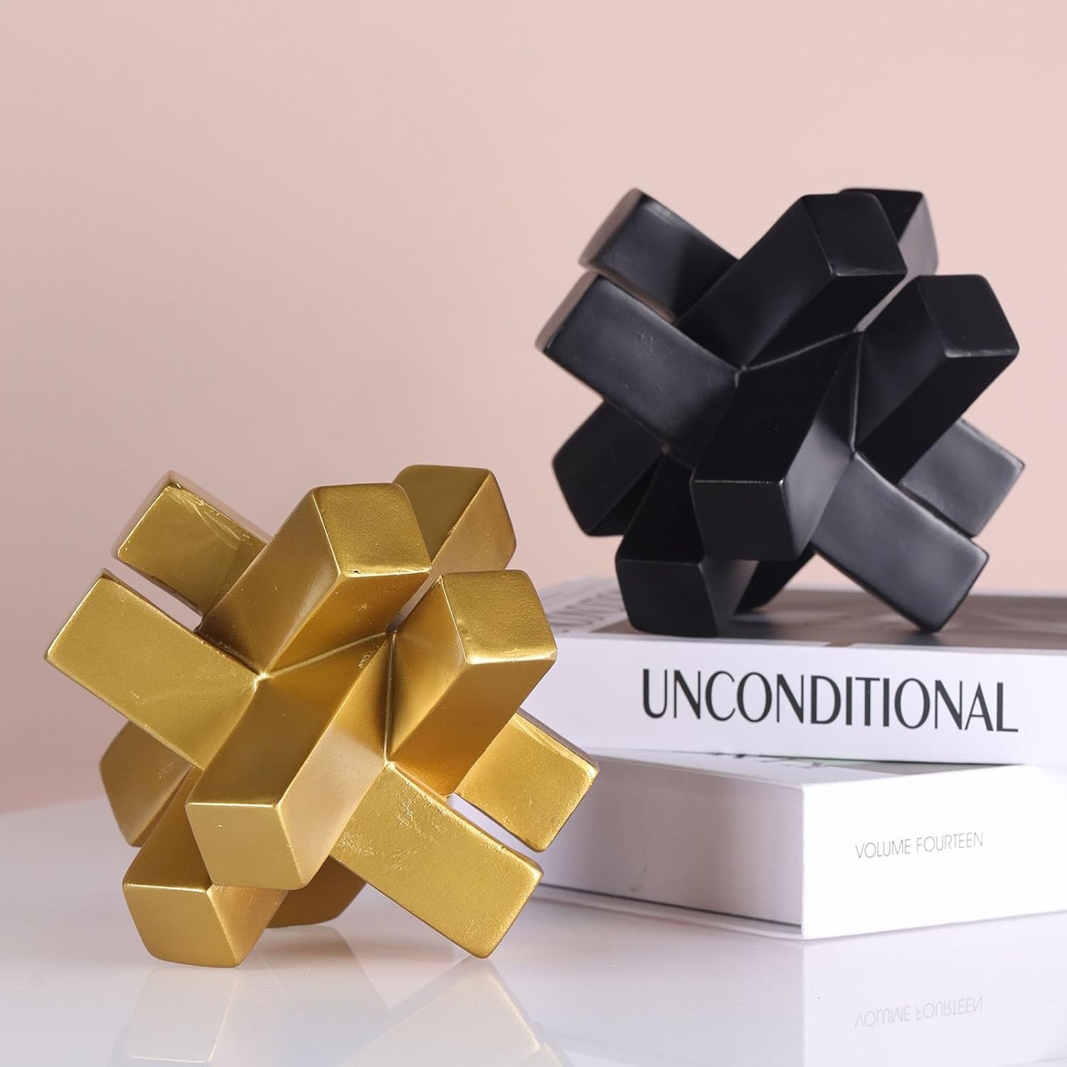 XMGZQ Gold Knot Sculpture Coffee Table Decor