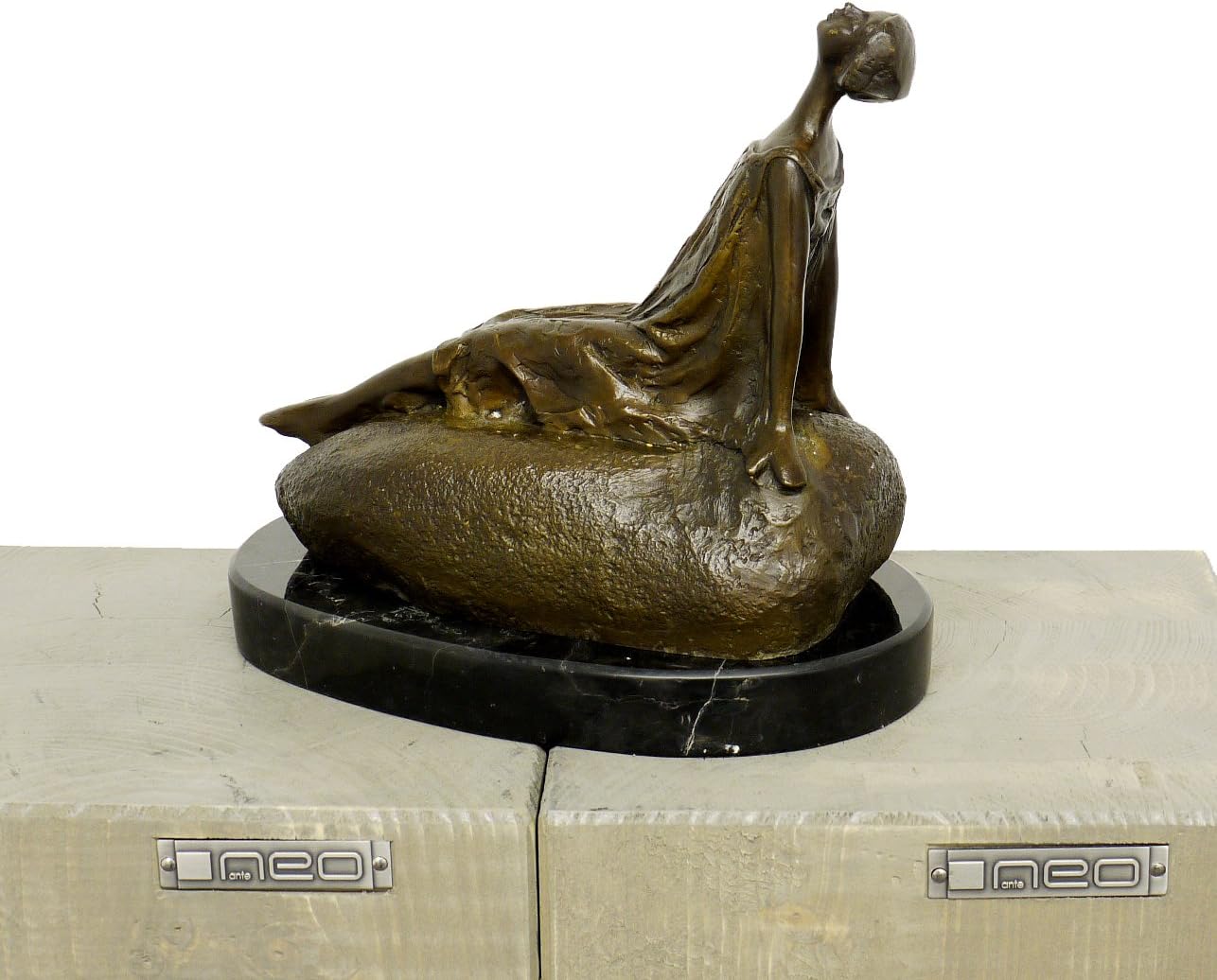 Stargazer - Modern Art Bronze Statue by Milo