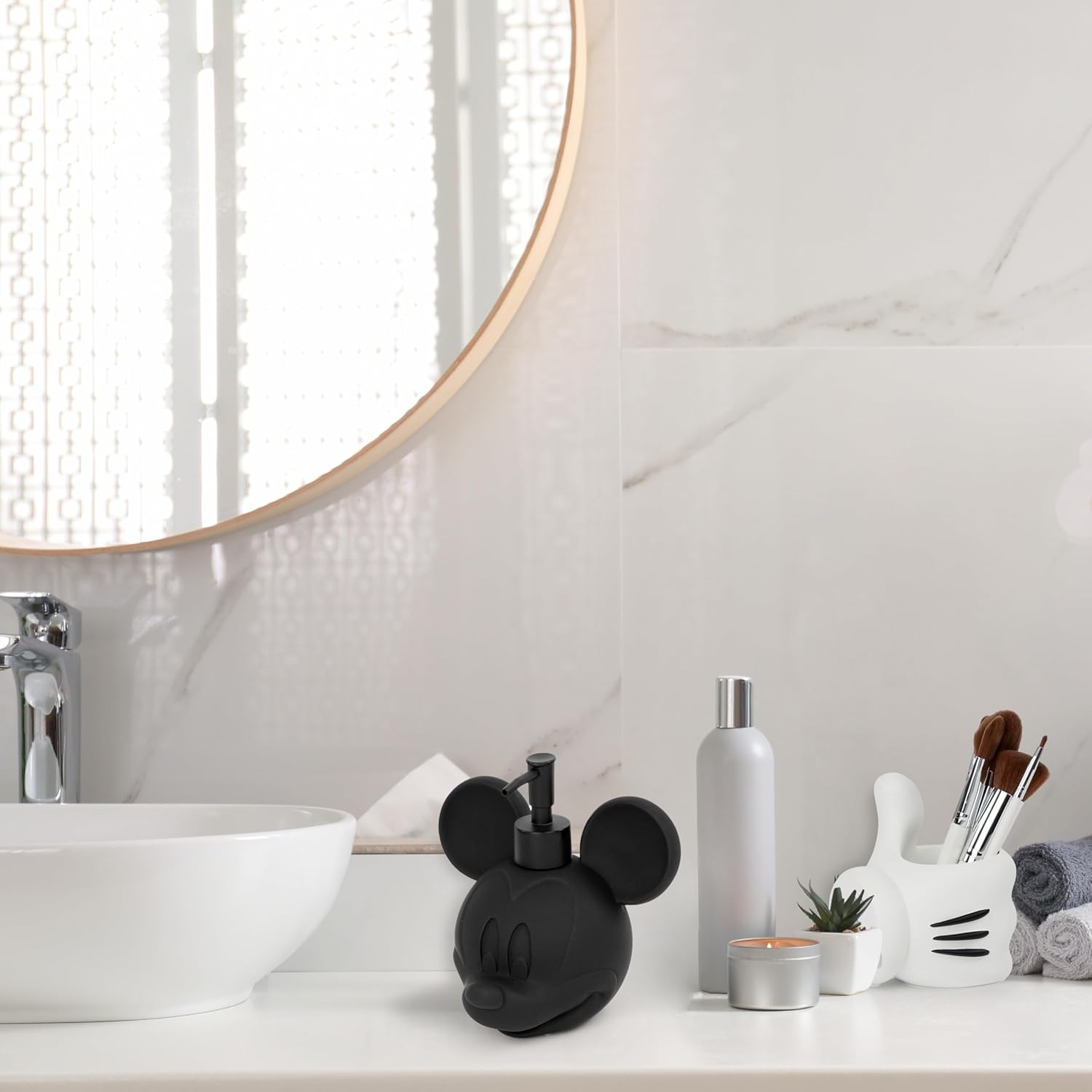 Jay Franco Disney Mickey Mouse Bathroom Organizer Set 1